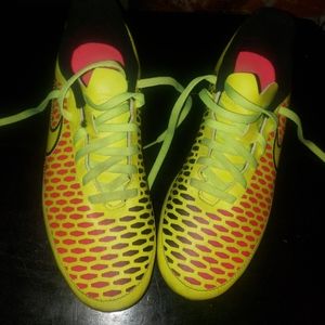 Nike Magista soccer shoes size US 7 womens